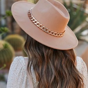 Closet Candy Indio dreamer wide brim hat- tan